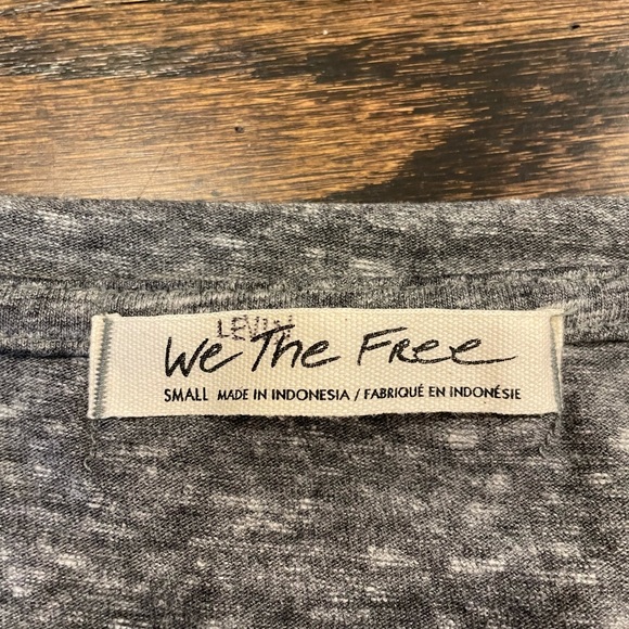 Heather Grey T-Shirt We the Free - Picture 2 of 3